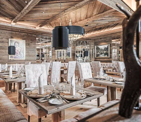 Blick in ein Restaurant_Astoria_Seefeld