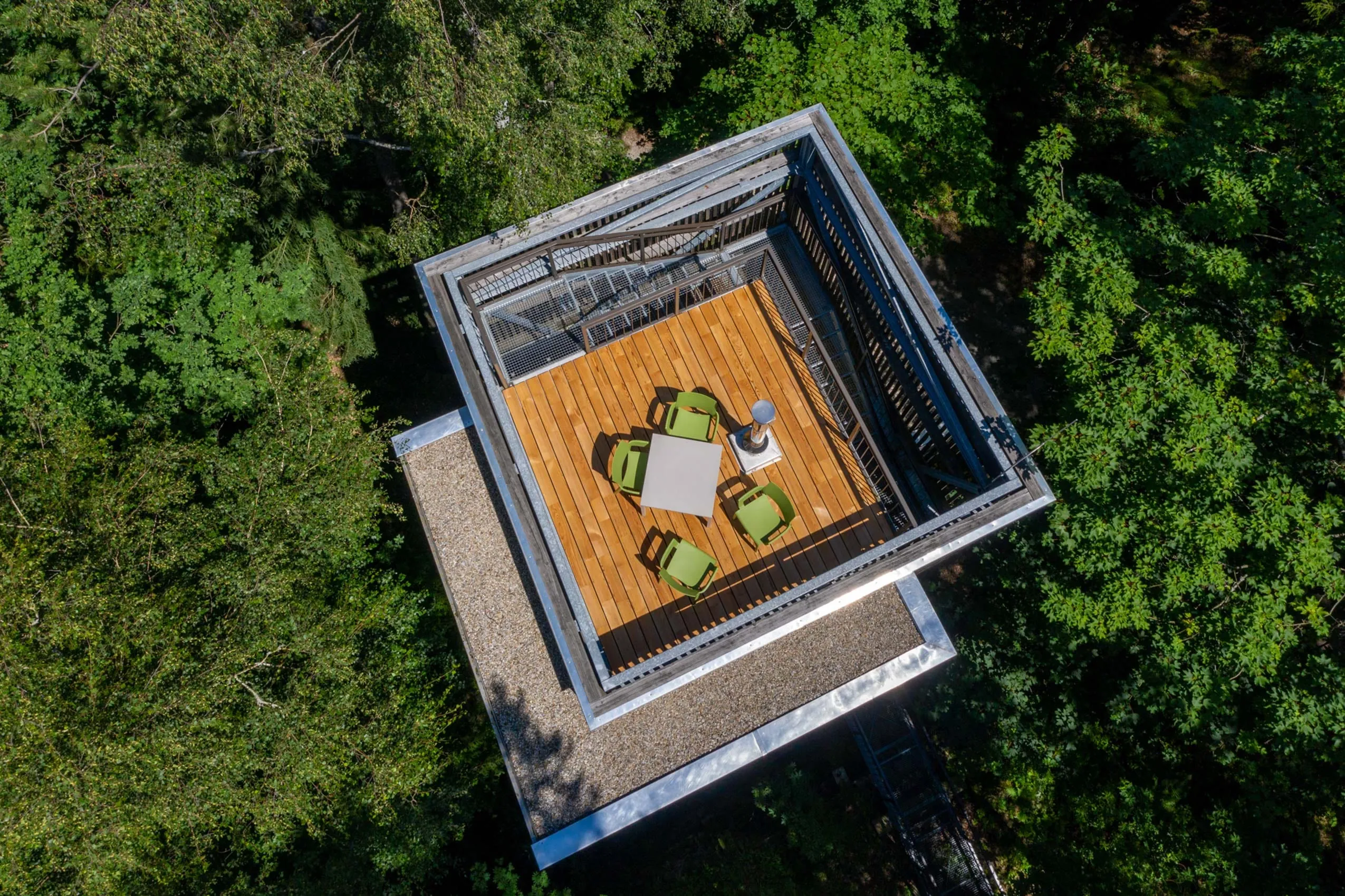 Terrasse Baumhaus Lodge Schrems