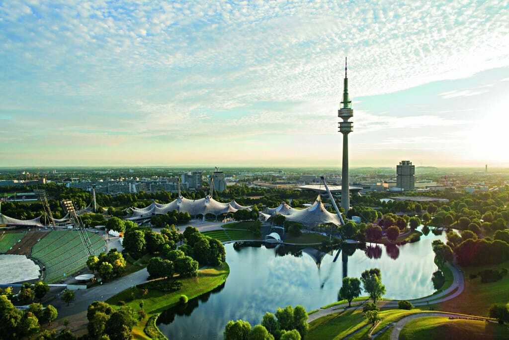 Der Olympiapark in München von oben