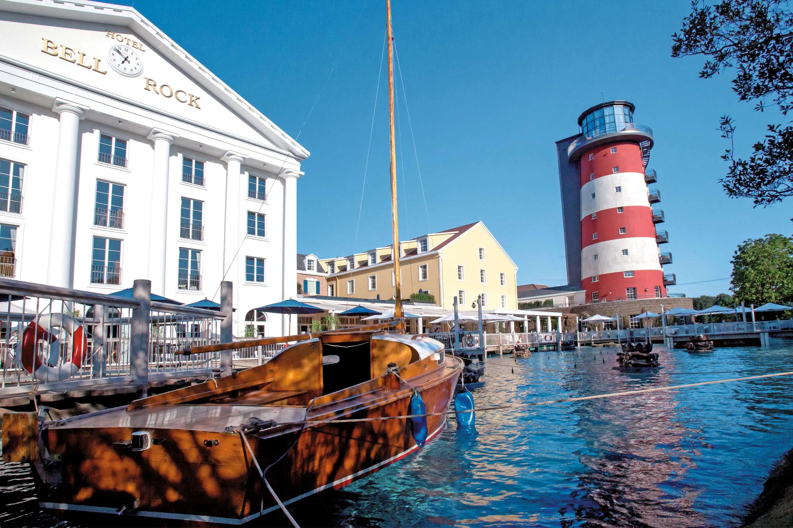 Leuchtturm_am_Außenpool_Bell_Rock_Rust