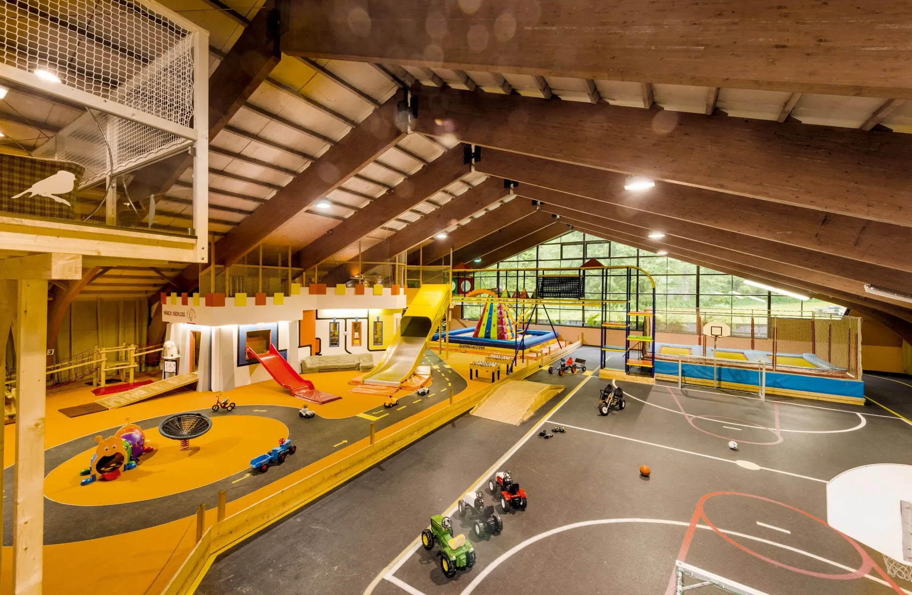 Vergnügunshalle für Kinder_HotelSonngastein_BadGastein