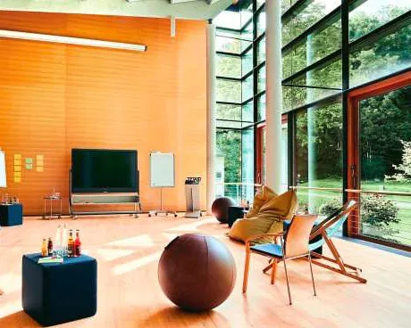 IHK_Moderner_Seminarsaal