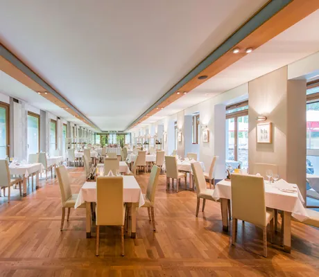 Speisesaal weiß_Ringhotel_Schorfheide