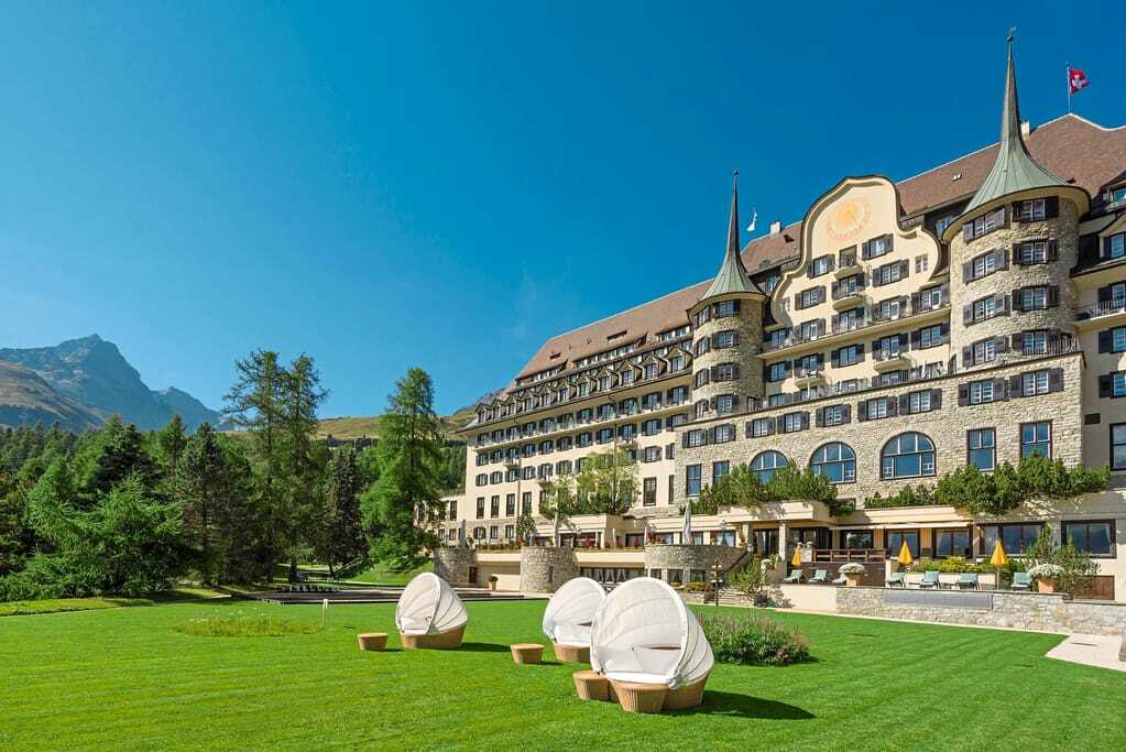 Außenansicht_Suvretta_House_St_Moritz