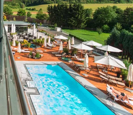 Außenpool im Tagungshotel