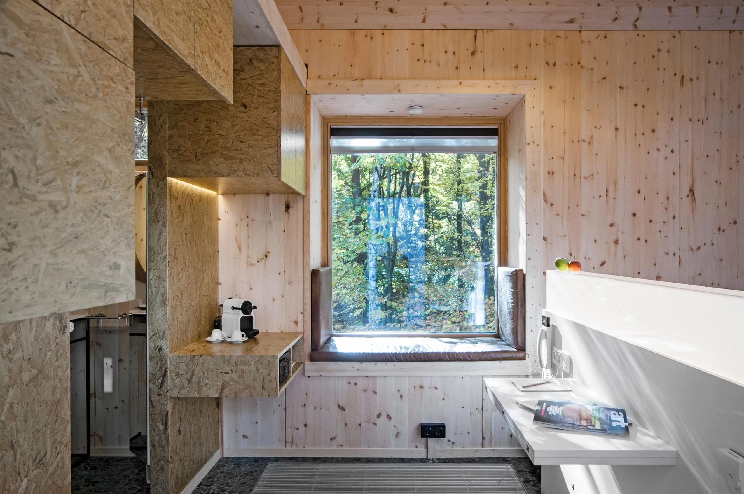 V-Hotel_Baumhaus innen