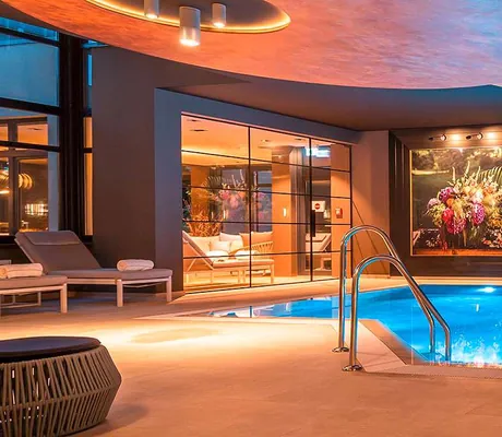 Pool mit Beleuchtung