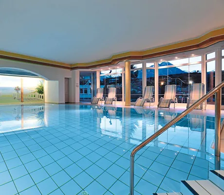 Indoorpool im Alpenhof Oberstdorf