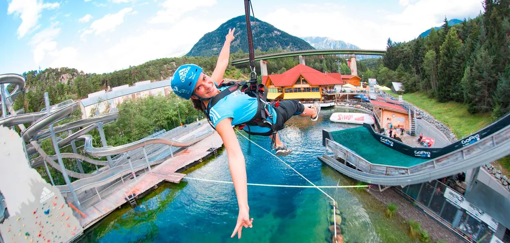Freizeitpark AREA 47 Mega Swing Seilrutsche Flying Fox