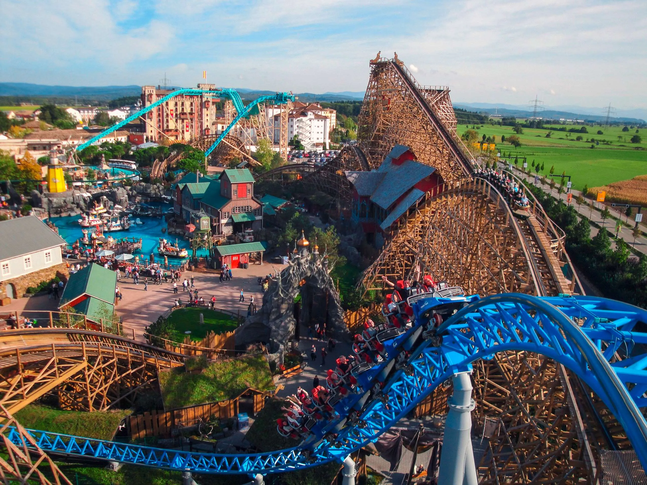 Freizeitpark Europa-Park Blue Fire Achterbahn Wodan