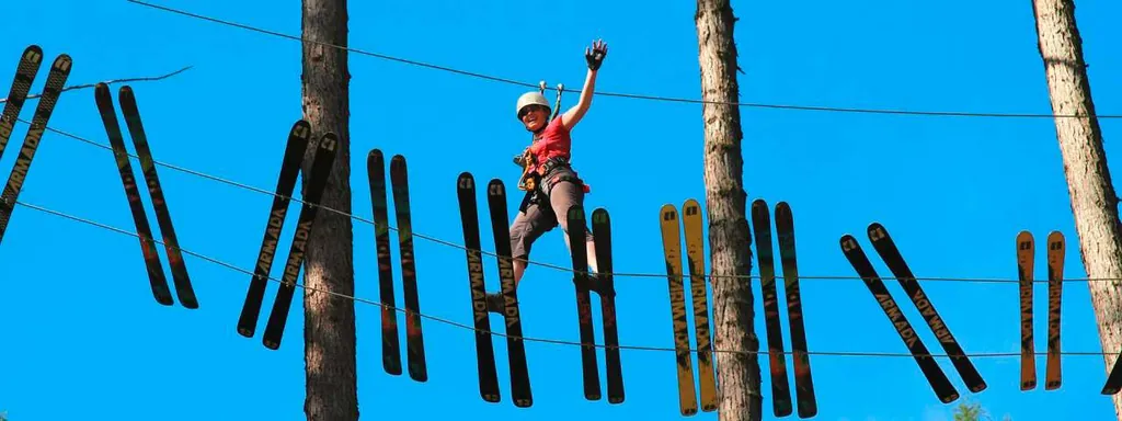 Reiseziele im Oktober Klettern Hochseilgarten