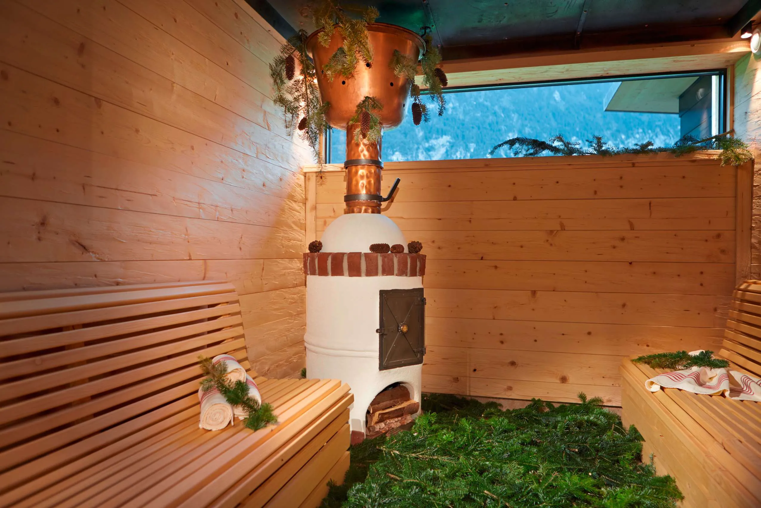 mit_Tannen_ausgelegtes_Brechlbad_Salzano