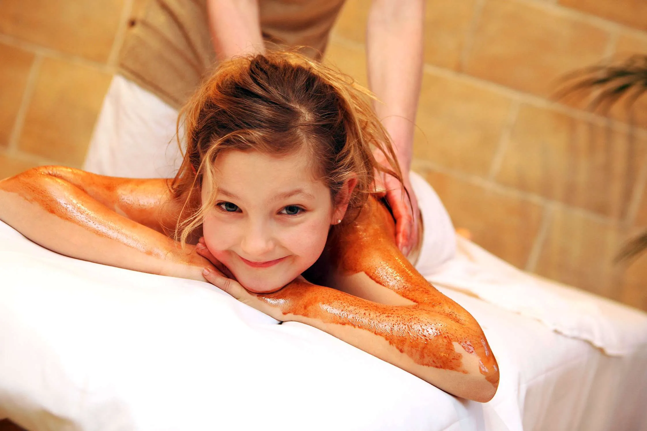 Kinderbehandlung Schokomassage