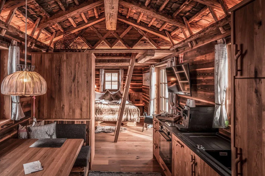 Innenansicht_Küche_und_Schlafzimmer_Benglerwald