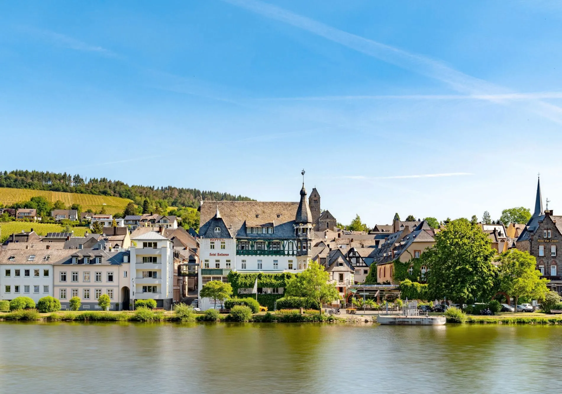 Au&szlig;enansicht des Bellevue am Moselufer