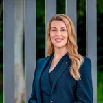 Natalie Fischer-Nagel_im_blauen_Kostuem