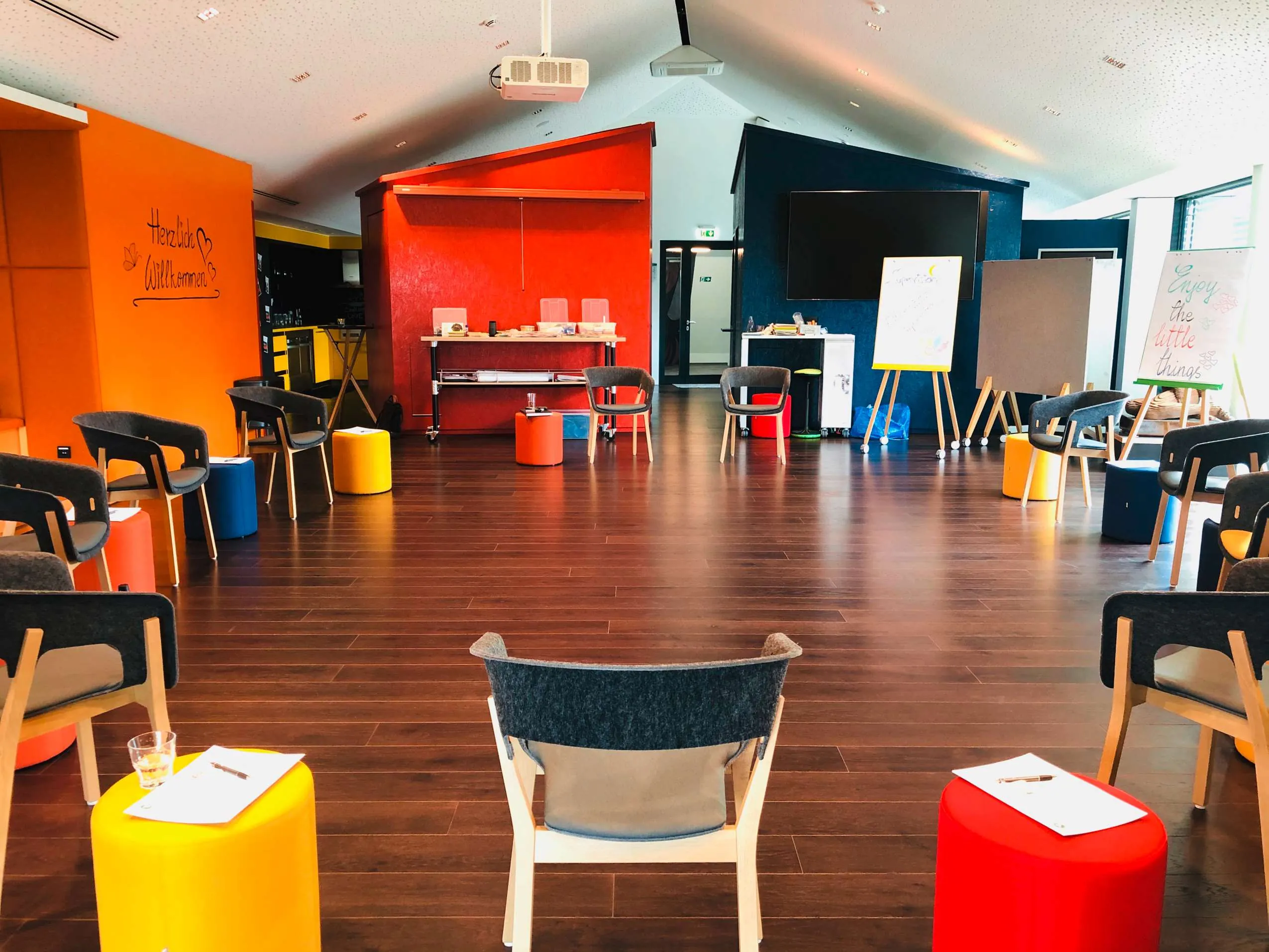 Stuhlkreis in der Workshoparea