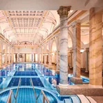 Historisches Helenabad mit Thermalwasser im Thermenhotel Grad Resort Bad Ragaz