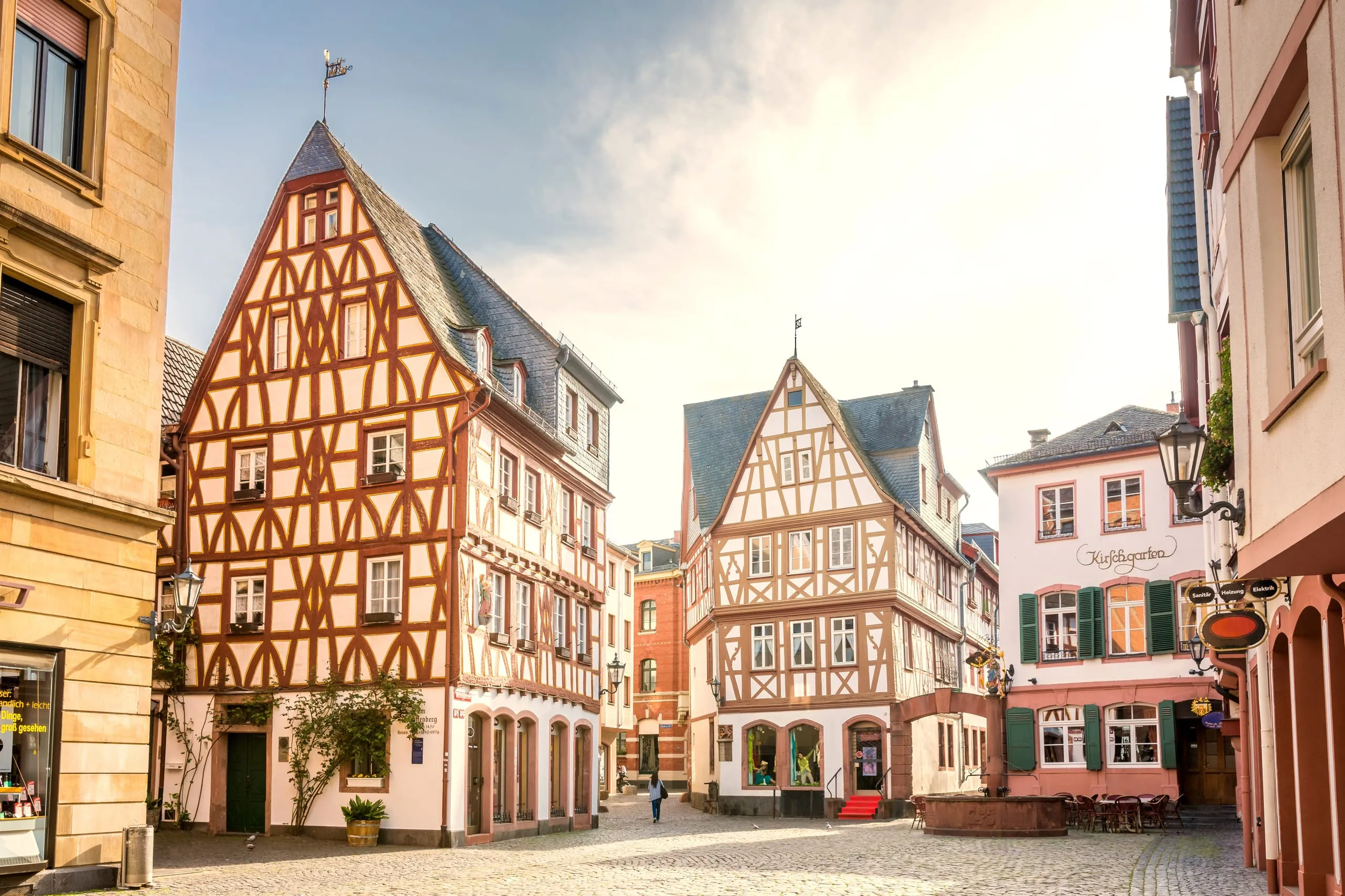 Altstadt im Stadtteil Kirschgarten in Mainz bei einem St&auml;dtetrip in Deutschland