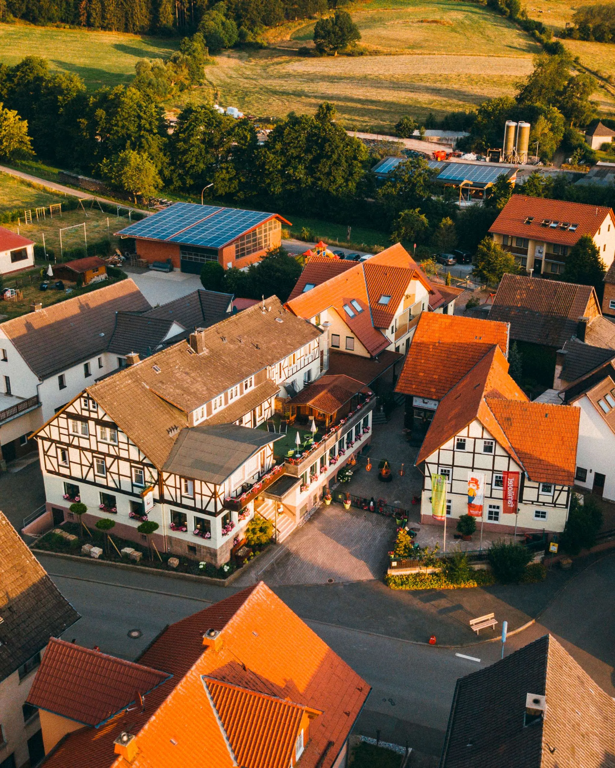 Luftaufnahme von Familotel Ottonenhof in Diemelsee-