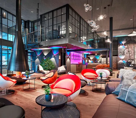 Verschiedene Sitzmöglichkeiten im Sporthotel Jagdhof