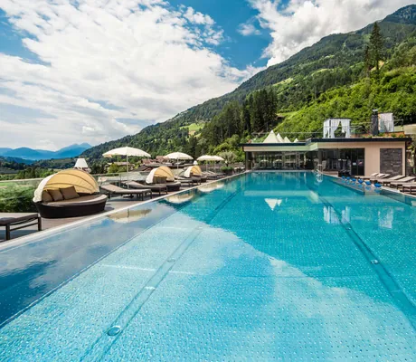 Infinitypool im Adults Only Wellnessbereich des Quellenhof Passeier