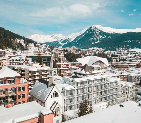 Außenaufnahme Hard Rock Davos im Winter