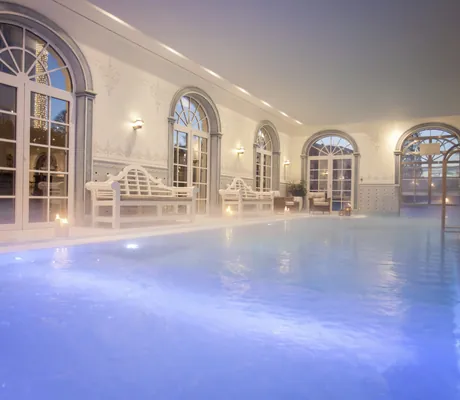 Innenpool im Erlebnishotel Bell Rock im Europa-Park in Rust