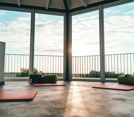 Yogamatten im Leuchtturmspa des Lundenbergsand