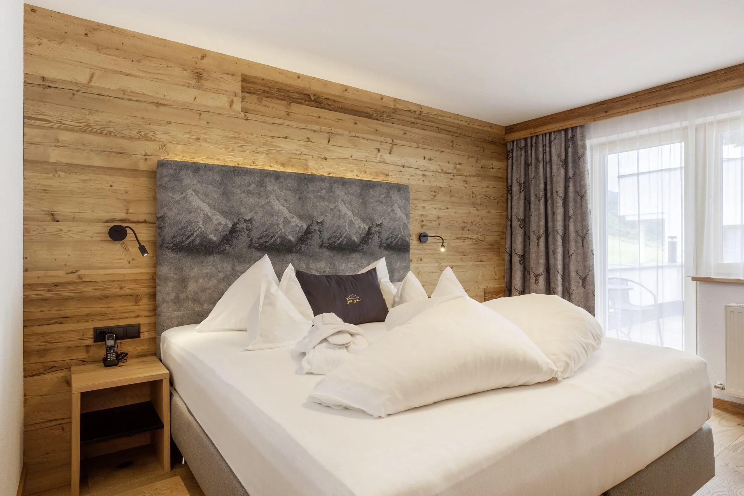 Doppelzimmer in der Alpenresidenz Ballunspitze