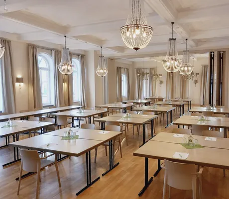 Tagungsraum in der Aula des Tagungszentrum Kloster Bonlanden