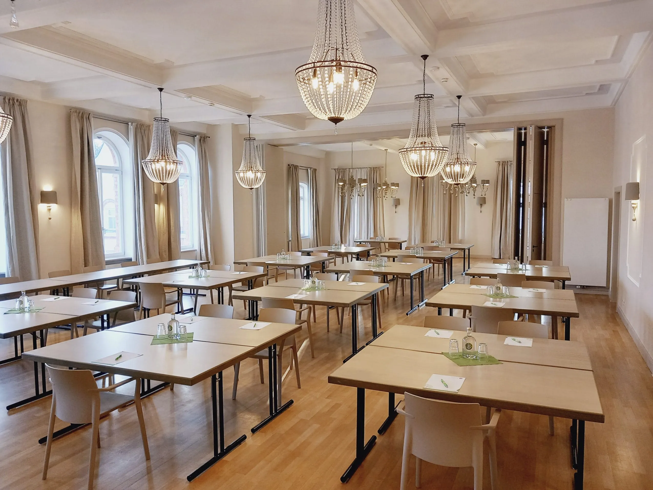 Tagungsraum in der Aula des Tagungszentrum Kloster Bonlanden