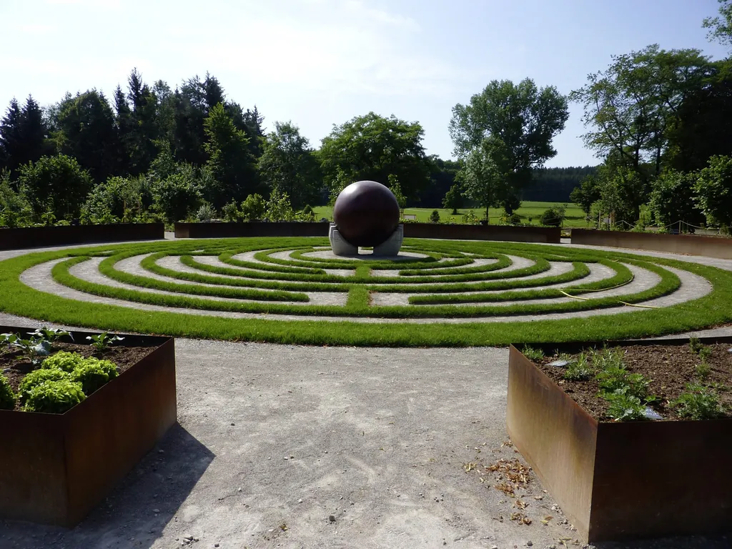 Gartenlabyrinth Mutter Erde im Tagungszentrum Kloster Bonlanden
