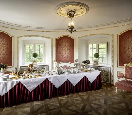 Barocke Salons im Tagungshotel Burg Rabenstein