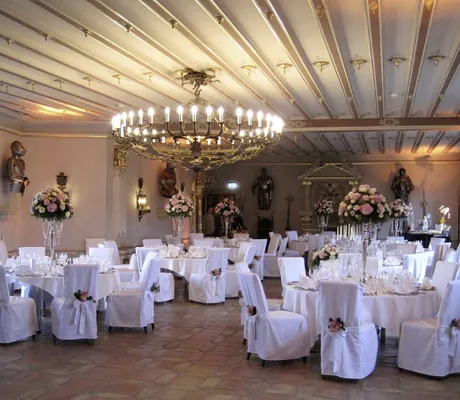 Renaissancesaal feierlich eingedeckt