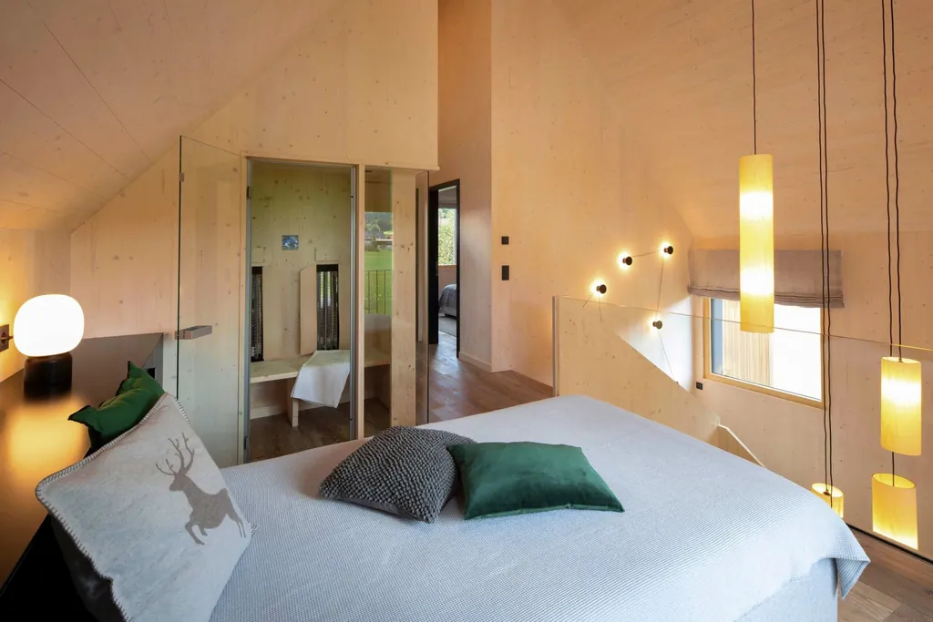 Galerie mit Daybed und Infrarotkabine