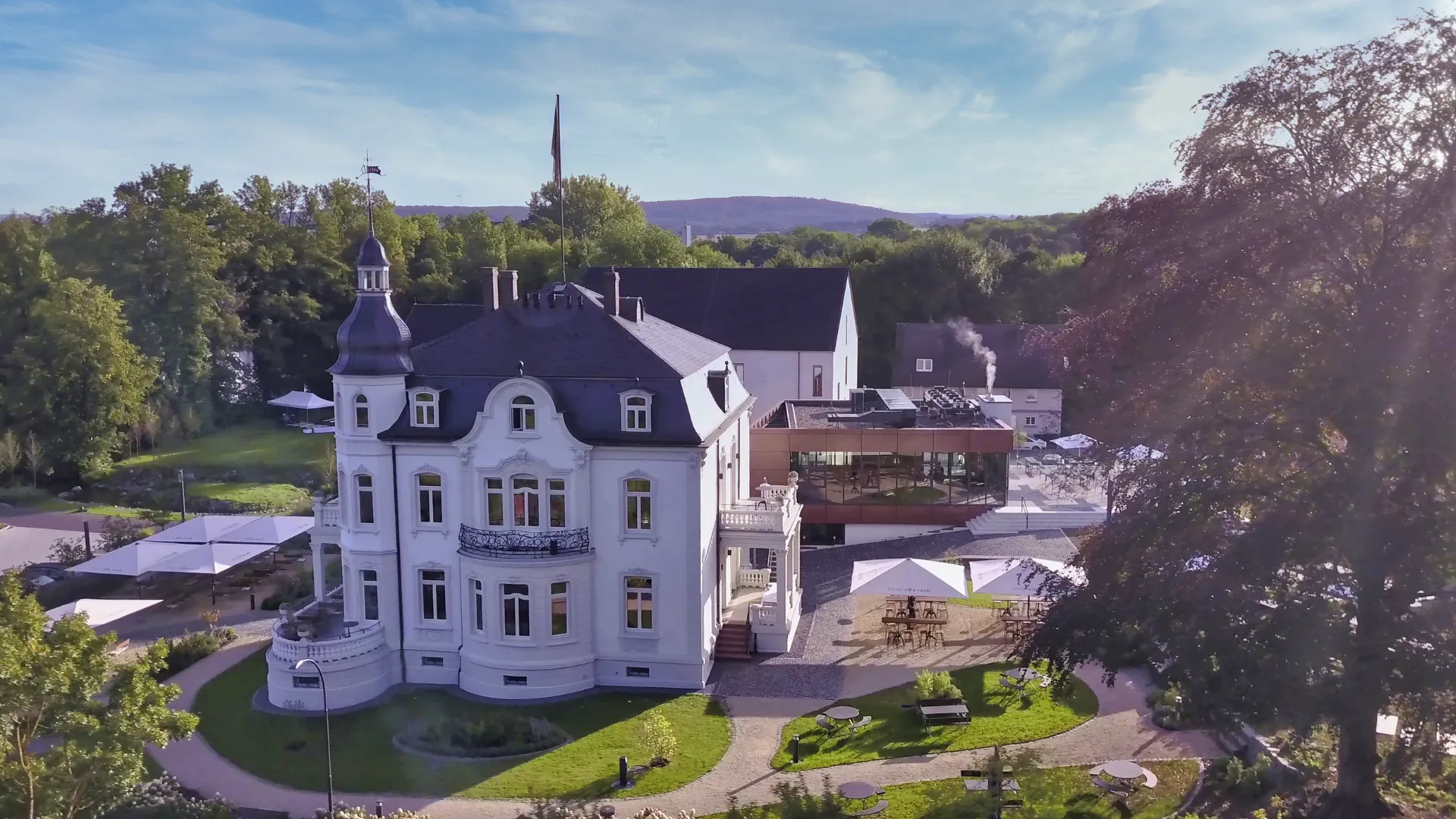 Aussenanlage Tagungshotel h&ocirc;tel villa raab