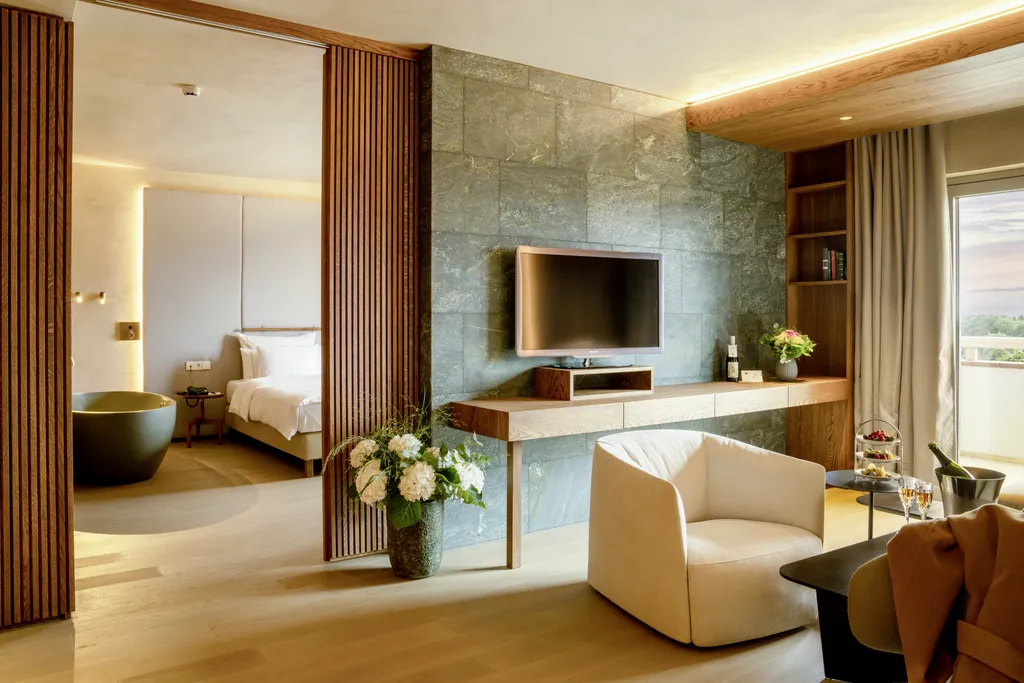 Luxuriöse, stilvoll eingerichtete Suite im Golfresort Reiters Supreme