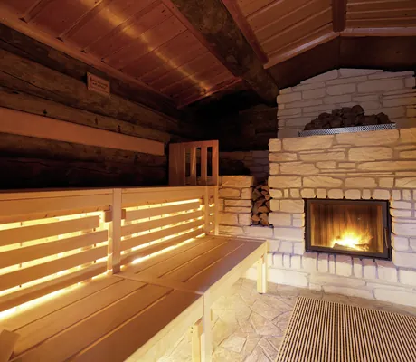 Erdsauna mit offenem Feuer im Morada Strandhotel