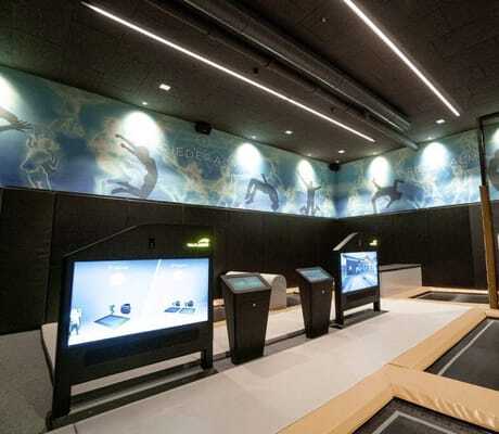 Trampolinpark mit Screens in der Riederalm