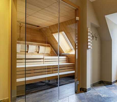 moderne Sauna im Jugendstilhotel Bellevue unter dem Dach