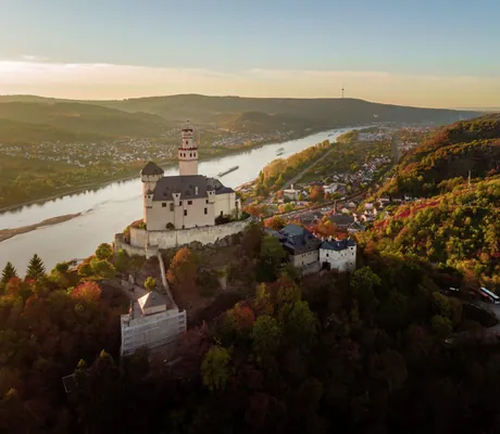 Blick auf alte Burg in Boppard am Rhein im Hotel Das Ebertor