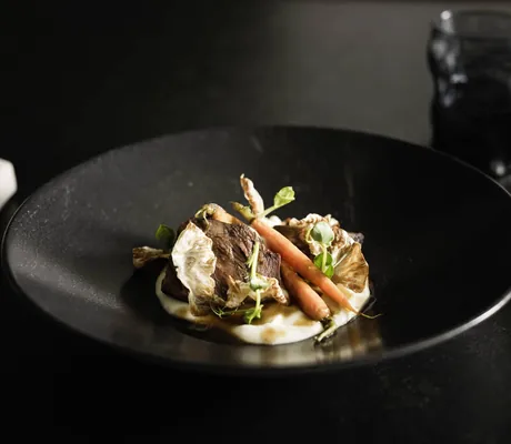 Im Restaurant des MyParadies Sulden lockt ein appetitlich angerichtetes Gericht