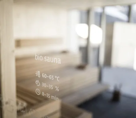 Blick in die Bio-Sauna des Wellnessbereiches im MyParadies in Sulden.