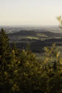 Das besondere Erlebnis im Schlossanger Alp in Pfronten: Ein Ausflug zur Burgruine Falkenstein.